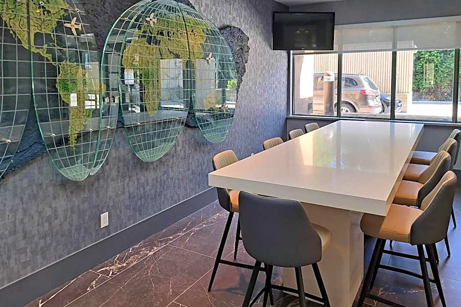 Quality Hotel Airport (South)