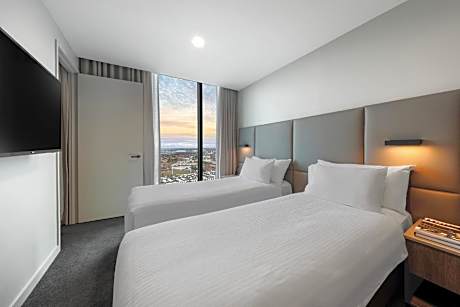 Deluxe One Bedroom Apartment Twin