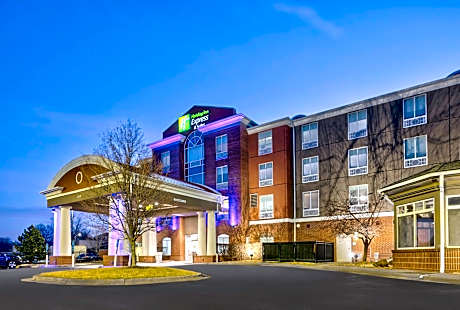 Holiday Inn Express Hotel & Suites Kansas City - Grandview By IHG