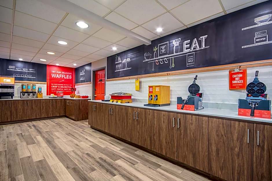 Hampton Inn By Hilton East Aurora