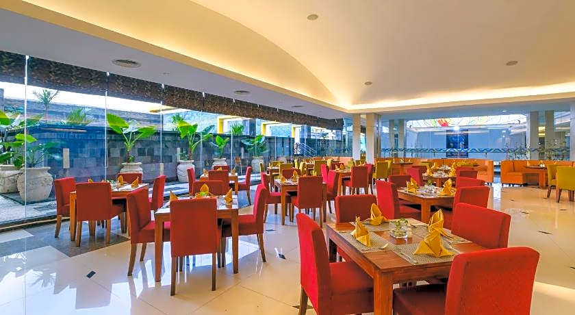 Grand Artos Hotel & Convention