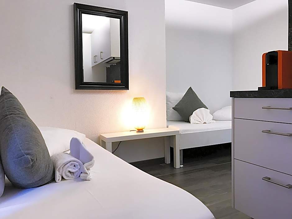 INSIDE Five Hotel