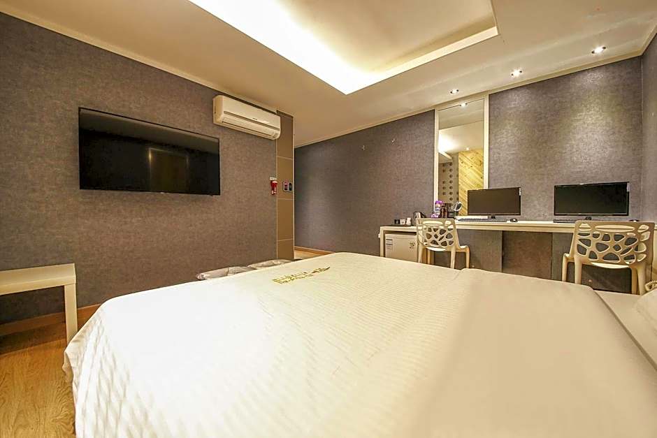 Richi Hotel