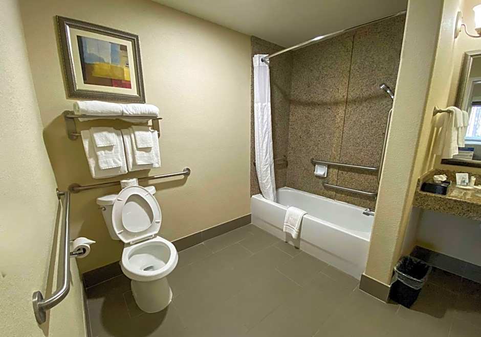 Comfort Suites Kings Bay Naval Base Area