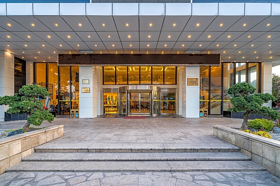 Rezen Hotel Ningbo Zhehai