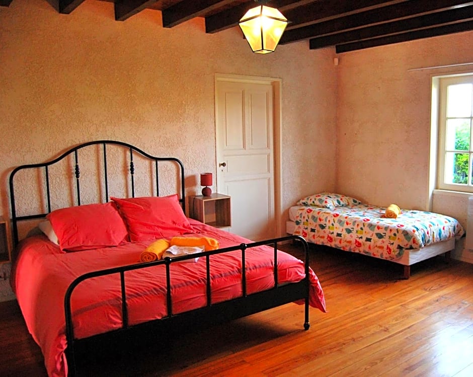 Logis de Chenac - Chambres et table d'hôtes