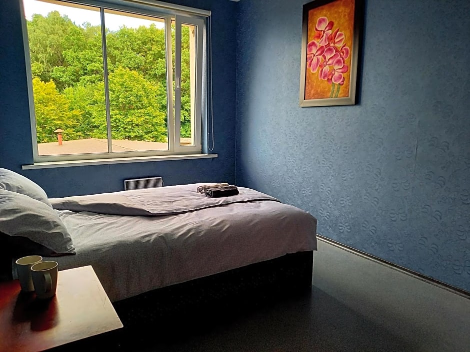 Hostelis R27