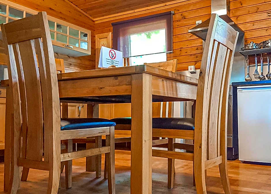 Pantglas Hall Lodges