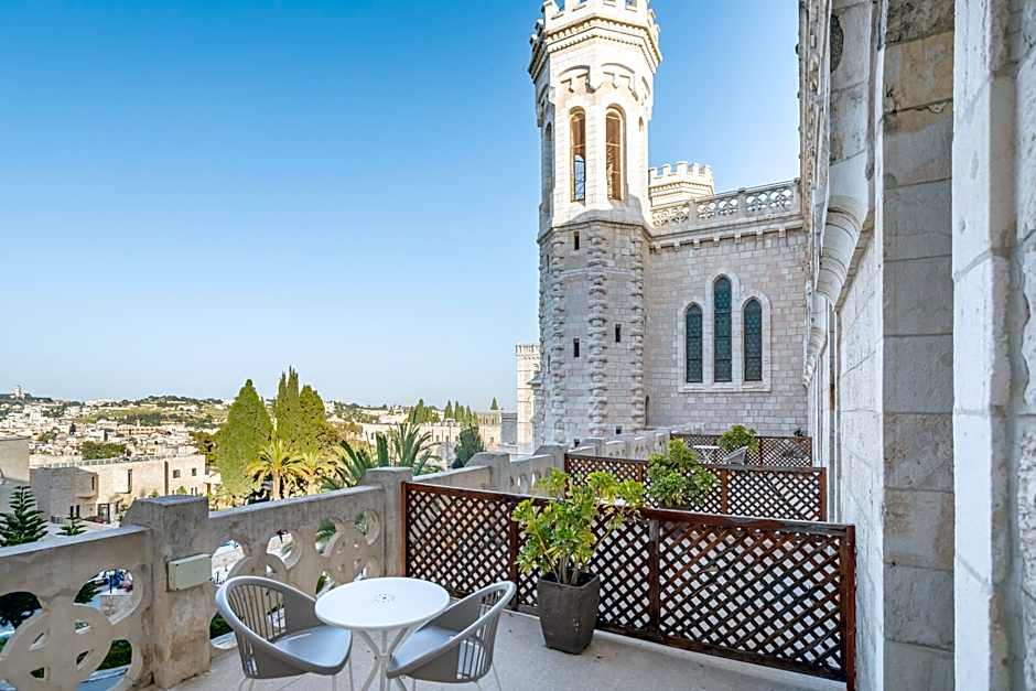 Notre Dame Center Guest House