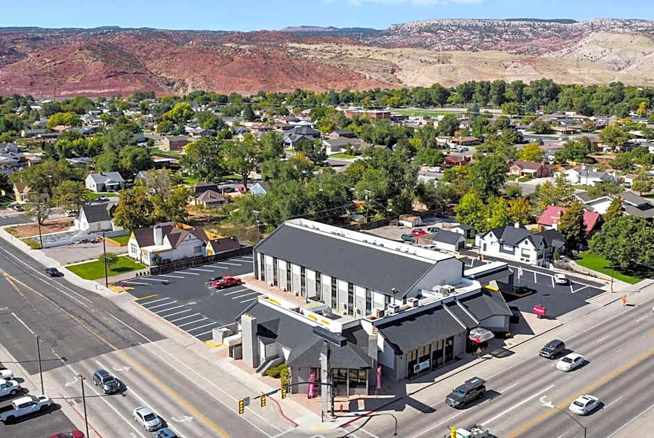 Ramada by Wyndham Richfield UT