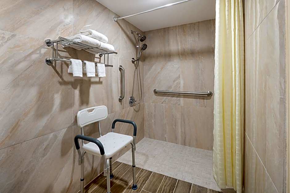 Super 8 by Wyndham McDonough GA