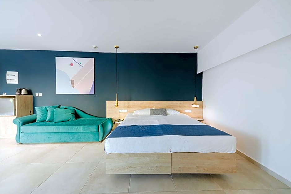 Madison Boutique, Faliraki