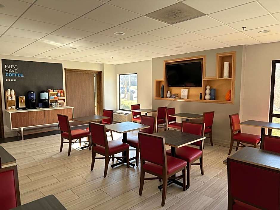 Holiday Inn Express Edgewood-Aberdeen-Bel Air