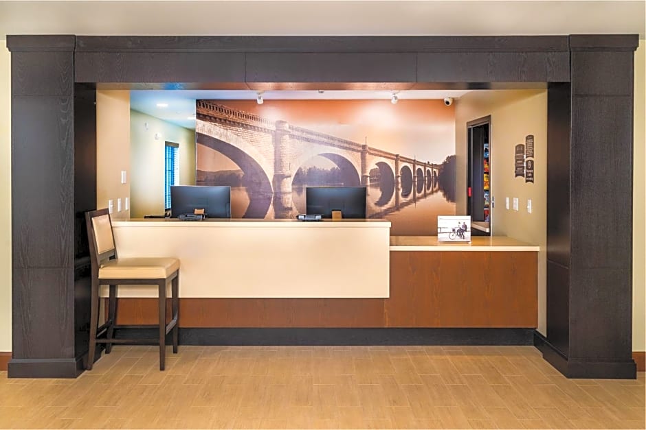 Staybridge Suites - Newark - Fremont