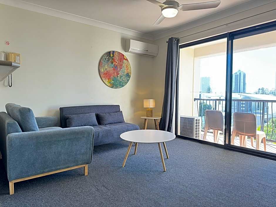 Chevron Palms Holiday Apartments