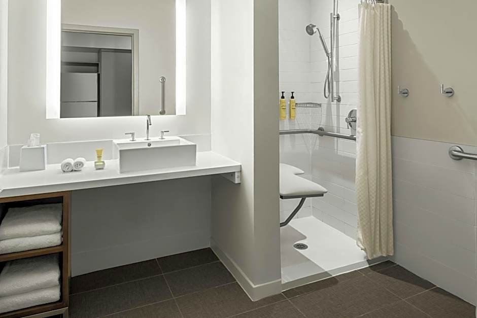 Element By Westin Harrison-Newark
