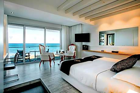 The Ciao Stelio Deluxe Hotel (Adults Only)