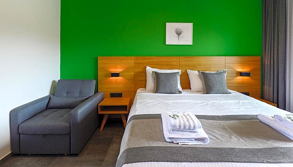 Botanica Luxury Suites