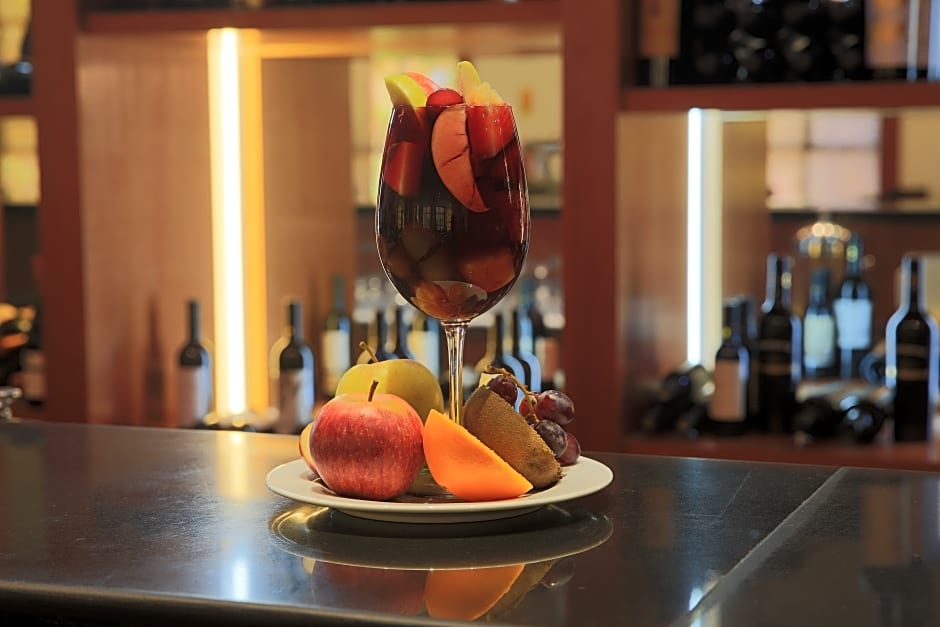 Ritz Victoria Garden