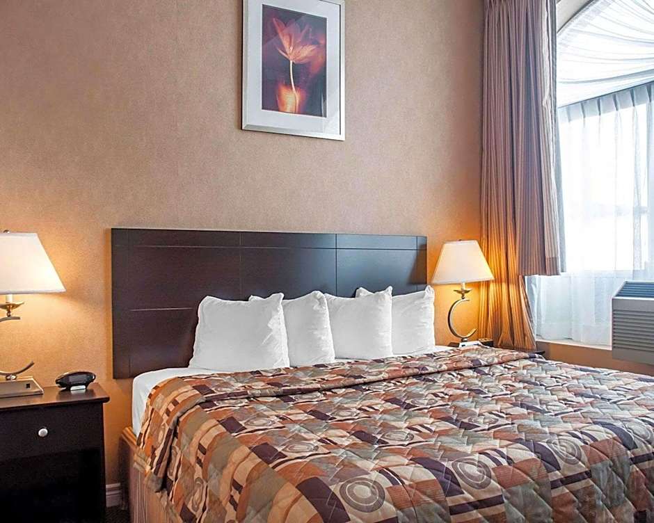 Woodstock Inn and Suites