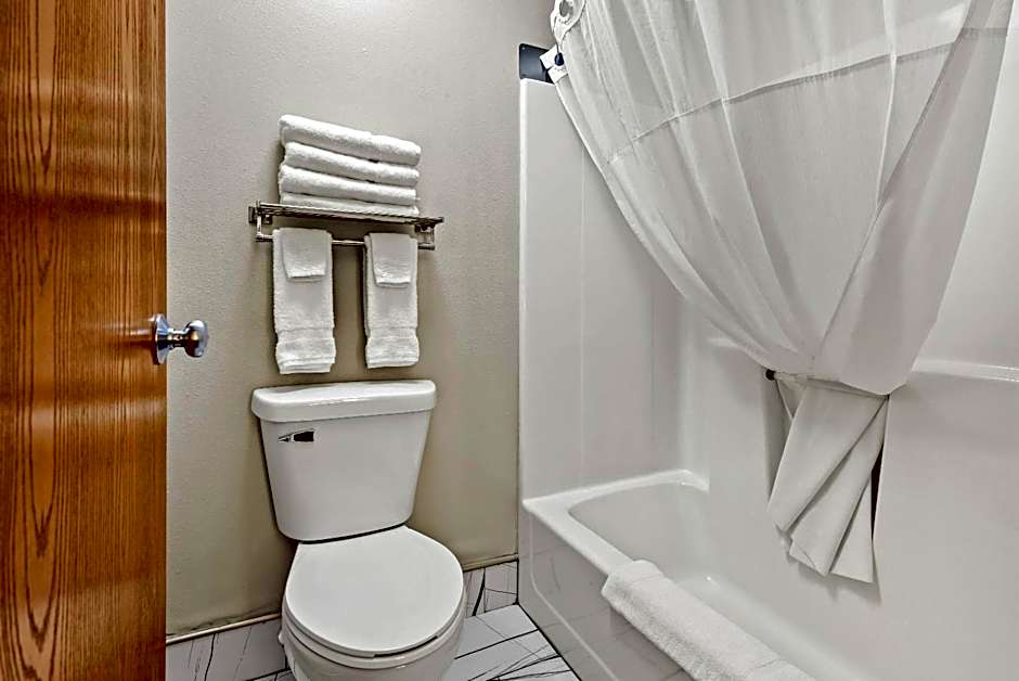 Days Inn by Wyndham Mitchell SD