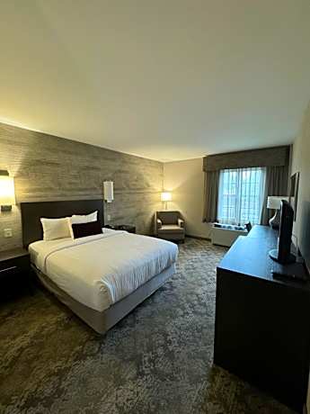 Queen Room - Disability Access