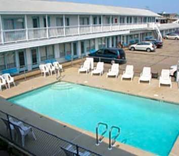 Dolphyn Motel