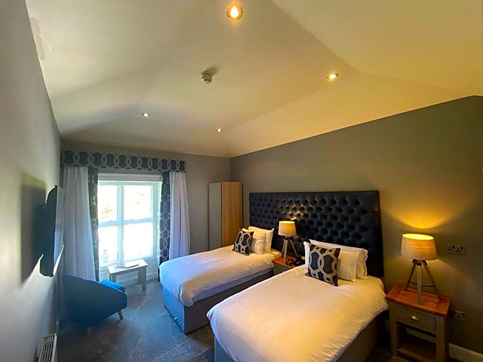 Aberdunant Hall Country Hotel