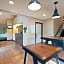 Extended Stay America Suites - Charlotte - University Place - E. McCullough Dr.
