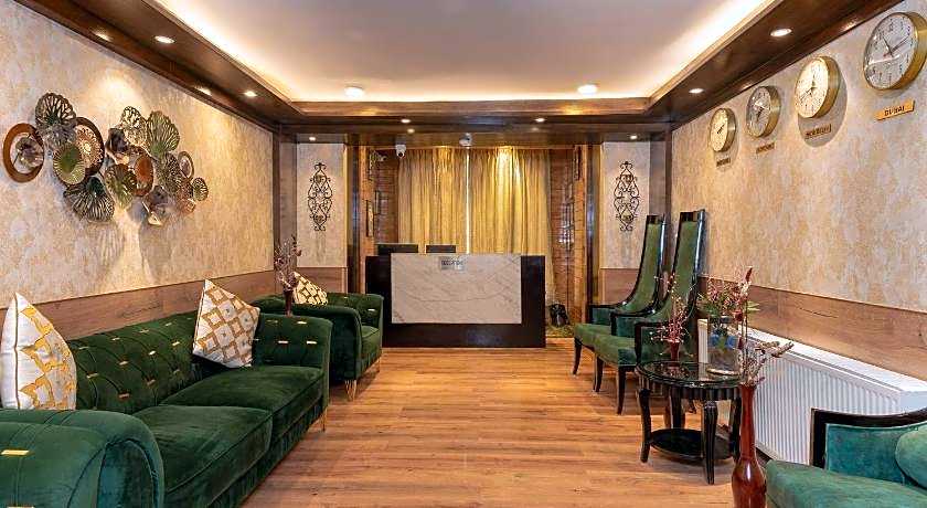 Hotel Pine Spring Gulmarg