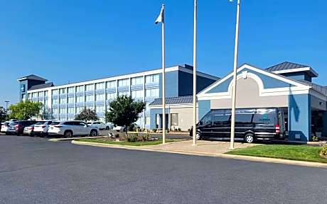 Clarion Hotel And Conference Center - Joliet