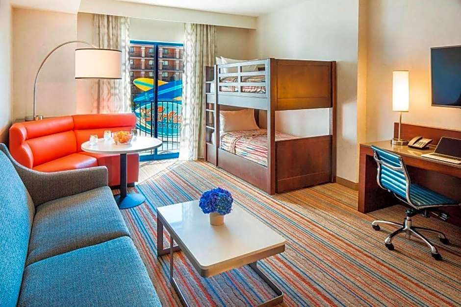 Courtyard by Marriott Anaheim Theme Park Entrance