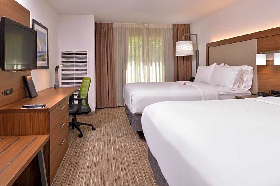 Holiday Inn Express & Suites Lacey  Olympia By IHG