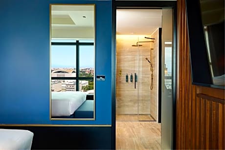 Junior King Suite - Lounge Access