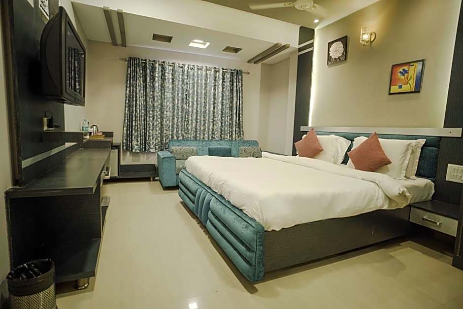 Hotel Ashapura Palace