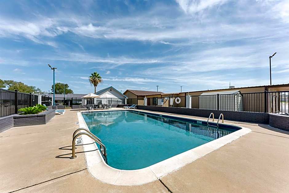 Best Western Regency Inn & Suites