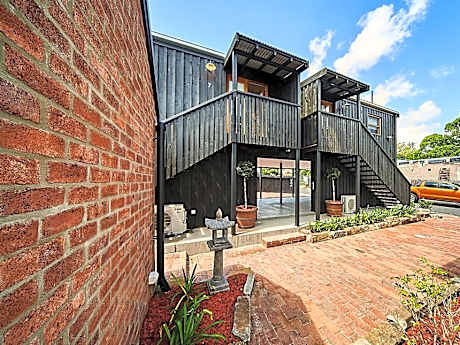 The Signature Lofts