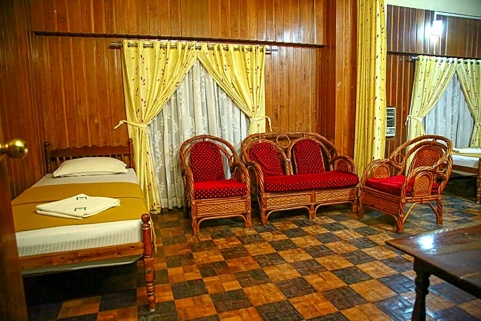 Lake Palace Family Resort Kumarakom