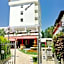 Hotel De Amicis