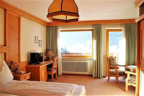 Double Room with Balcony and South View