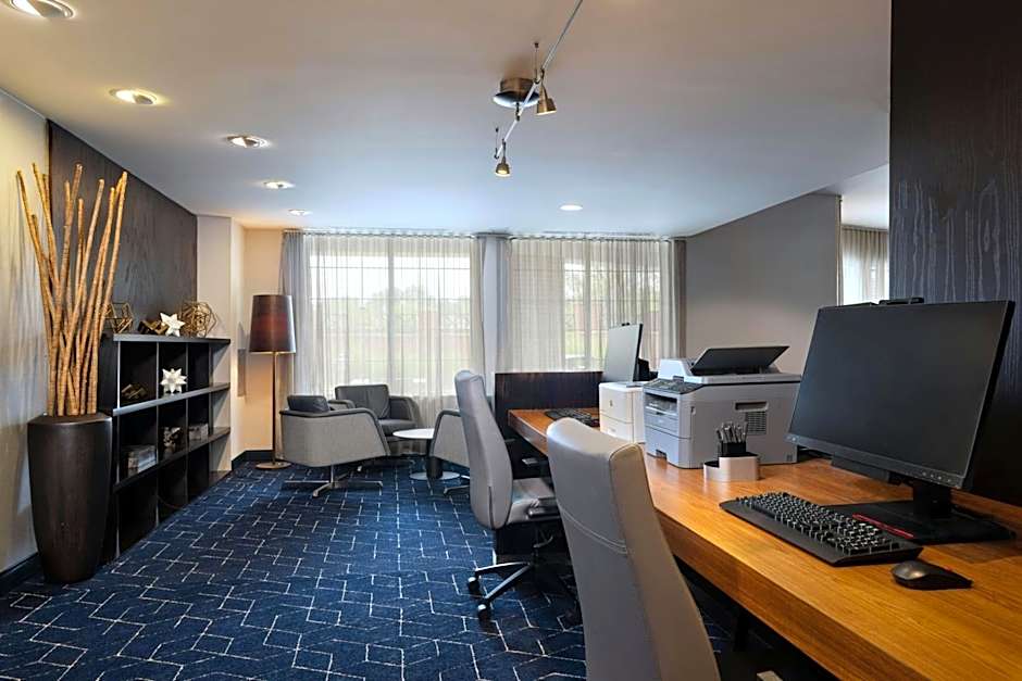 Courtyard by Marriott Omaha Aksarben Village