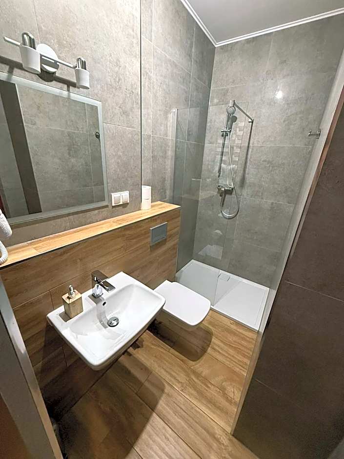 GórSKI SPA Karpacz I dawniej APOLLO