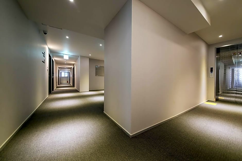 Benikea Cheonan Tourist Hotel