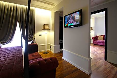 Suite with City View