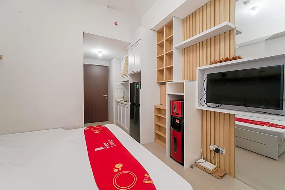 RedLiving Apartemen Transpark Juanda - Frams Properti Tower Jade with Netflix