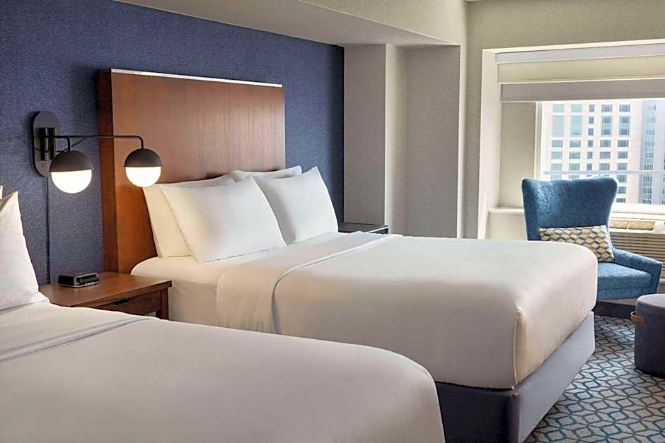 Wyndham Grand Fallsview Hotel