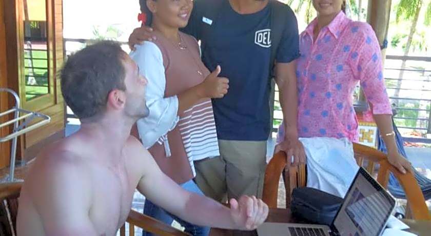 ARRYS (Watukarung Surf Camp)