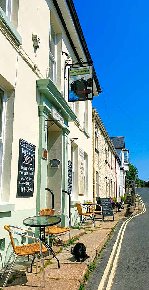 Station House, Dartmoor and Coast located, Village centre Hotel