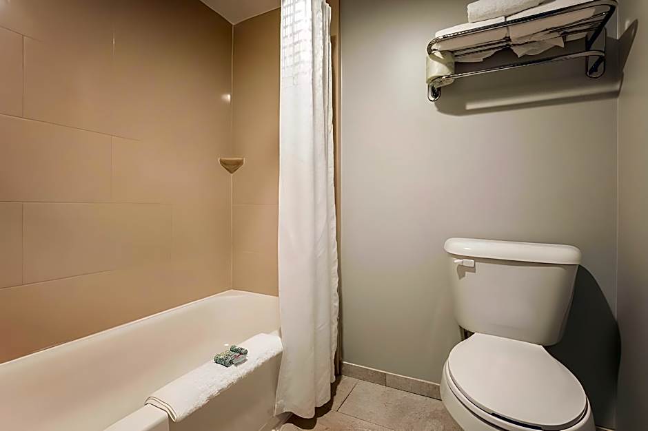 Best Western Ashbury Inn