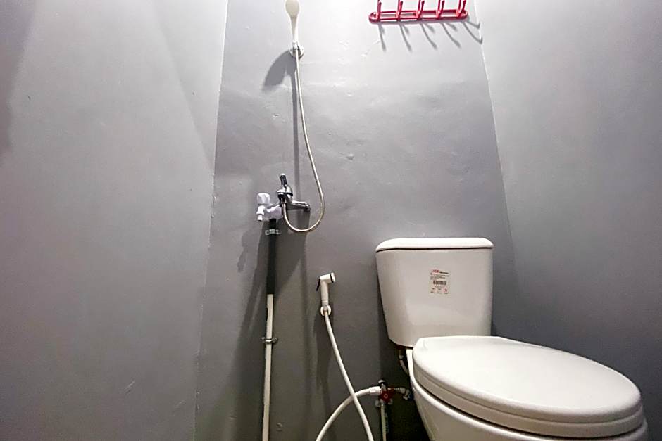 RedDoorz near BCS Mall @ Penuin